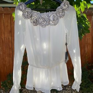 Adrianna Papell white long sleeve blouse